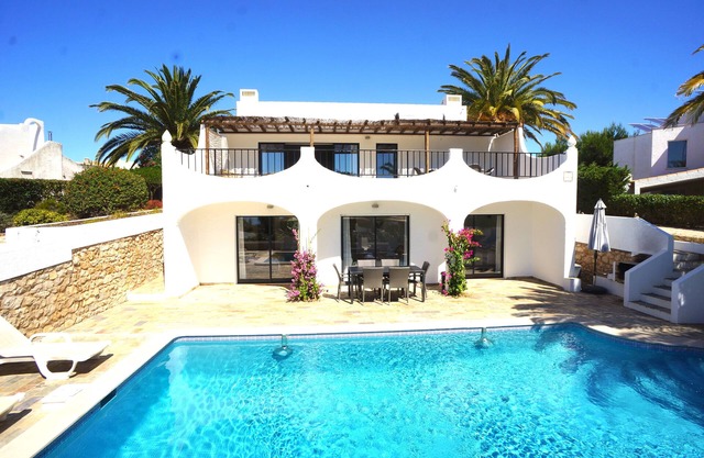 CHARME SALEMA VILLA - OCEANVIEW - PRIVATER POOL - KLIMAANLAGE