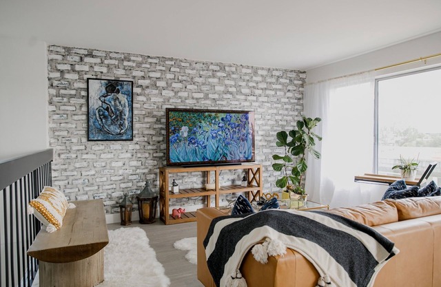 Charming, Simple, and Cozy townhouse