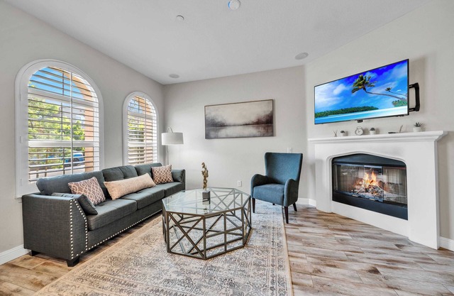 Charming Single-Level Home in Irvine, Prime Location, 30+ Day Stays #40818