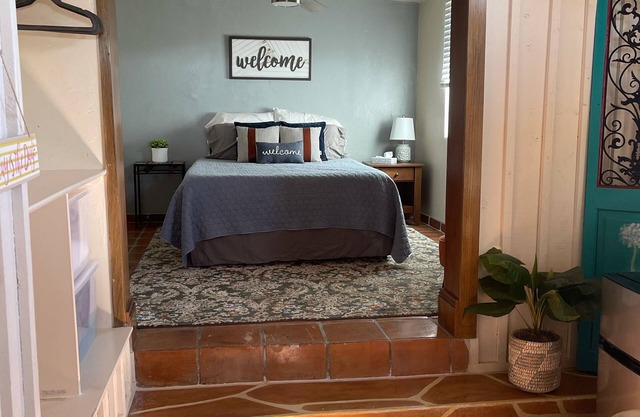 Charming Sonoita Studio