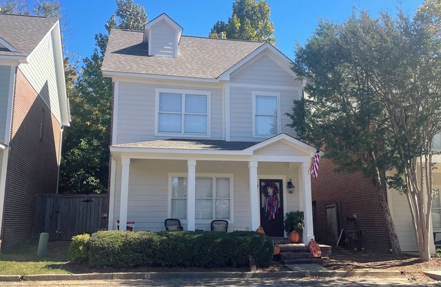 Charming Southern Oxford Townhouse 1 mile from Square and Campus