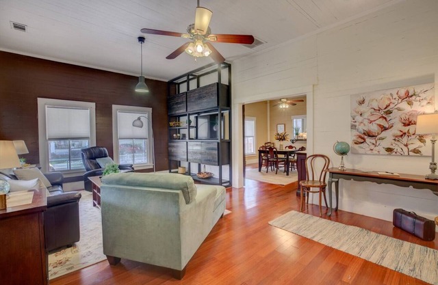 Charming Southern Bungalow Bequem nach Savannah