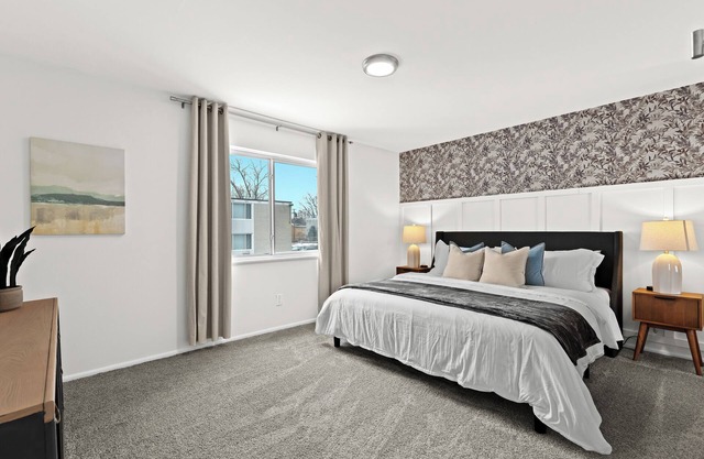Charming & Spacious 1BR Upper Flat in Royal Oak