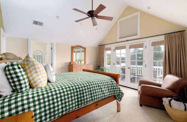 Charming, Spacious, Furnished Rental With Large & Verdant Grounds