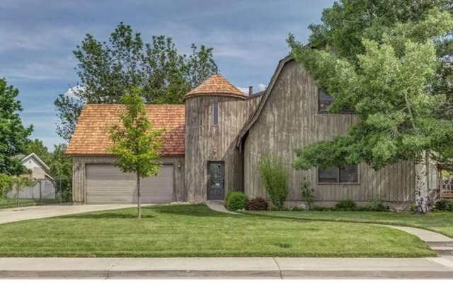 Charming Storybook Barn | Unique Home to Gather!