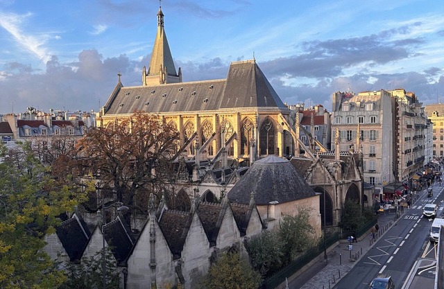Charming studio 2 steps from Notre-Dame