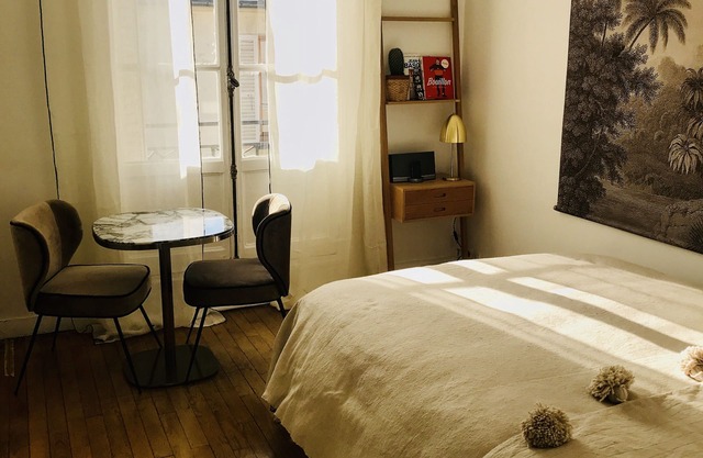 Charmantes Studio zwischen Äbtissinnen und Place du Tertre