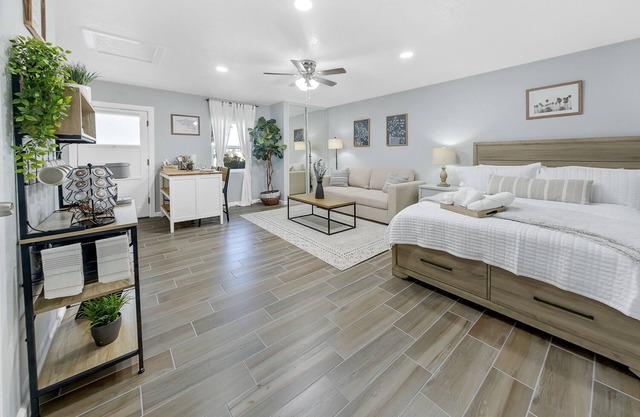 Charming Studio centrally located between Downtown LA & Disneyland
