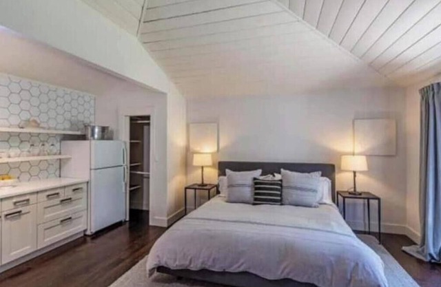 Charming studio in old Palo Alto