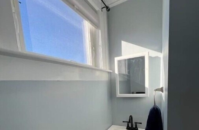 Charming studio unit in the heart of downtown Colebrook!n
