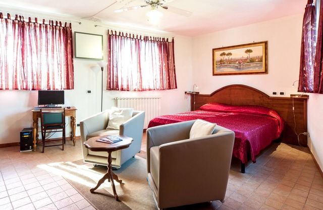 Rom: CONFORTABLE SUITE, in Gated Community, in der Nähe zum Zentrum