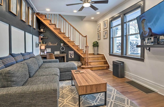 Charming Syracuse Apt w/ Private Deck & Fire Pit!
