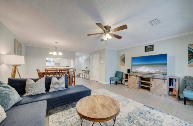 Charming townhome in Historic St. Andrews!