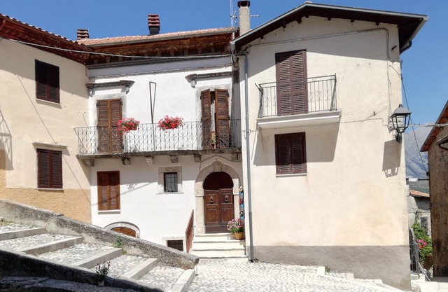 Charming traditional house overlooking the Monte Velino