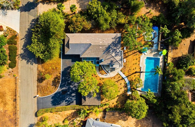 Charming & Tranquil Home in Wine Country with Game Room and Pool