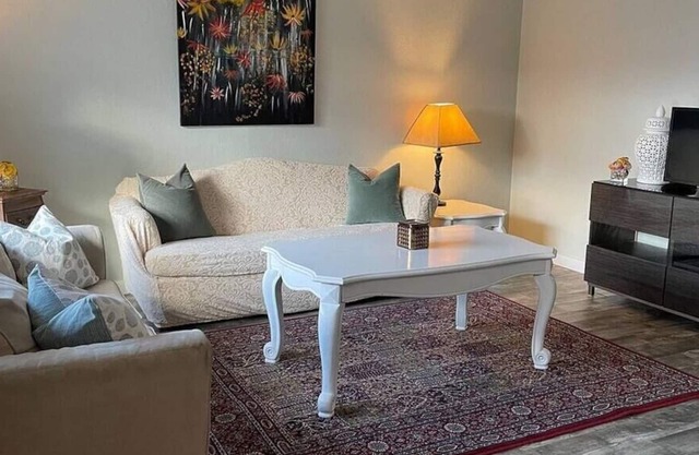 Charming Updated Apartment #3