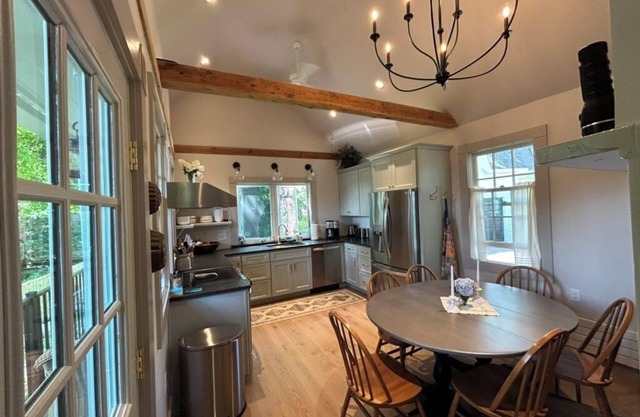 Charming, newly renovated, 3-bedroom house in beautiful Manchester-by-the-Sea
