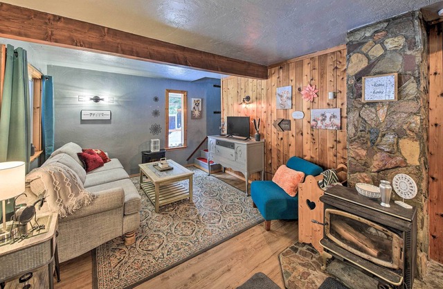 Charming Vacation Home Near Clark Fork River