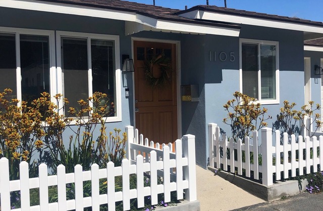 Neuer, charmanter Strandbungalow im Herzen von Seaside Ventura