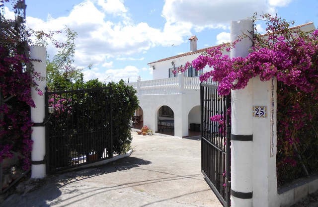 Charmante Villa mit Pool - Gandia - 10 Personen