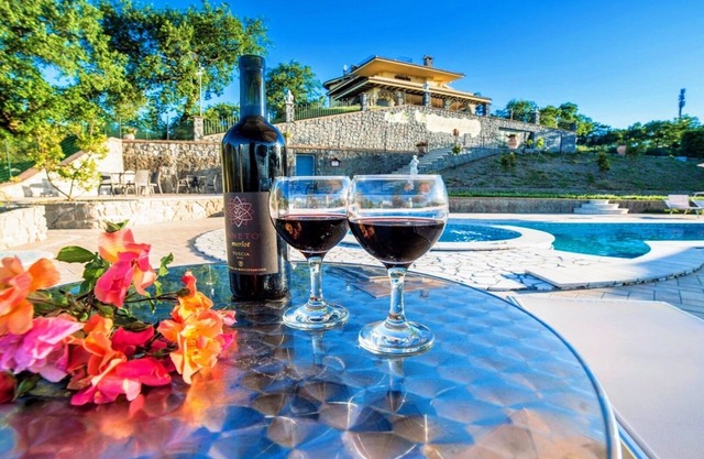 Seeblick/exz. Luxusvilla, Pool+Jacuzzi/Personen 24
