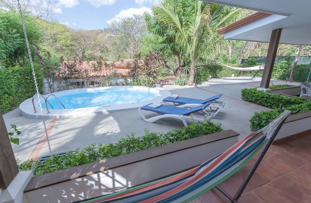 Charmante Villa mit zusätzlicher Casita in der privaten Isabella-Gemeinde