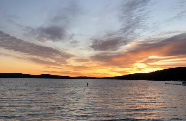 Charming Walloon Lake Cottage