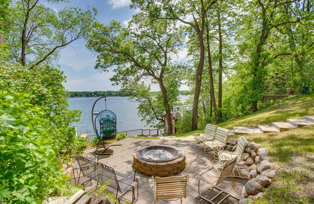 Charming Waterfront Cottage w/ Private Dock!