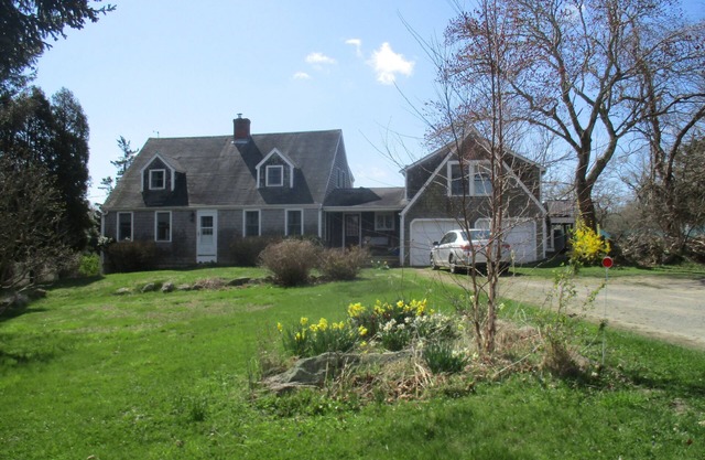 Charming Westport Harbor Cape