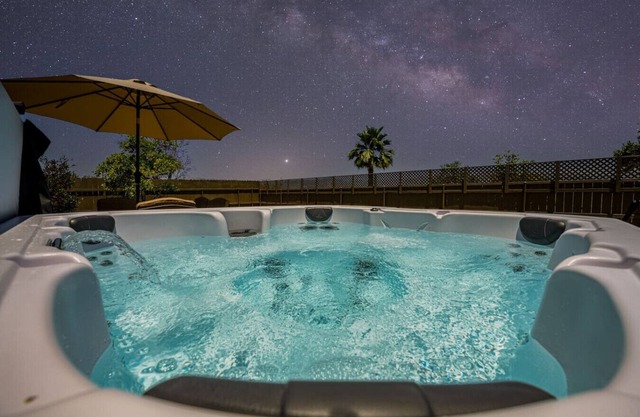 Chateau Maravilla -3BR- Luxury Hidden Oasis