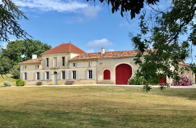 Château Petit Luc, wunderschön renoviertes Weingut mit beheiztem Pool