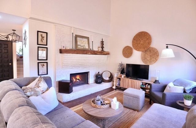 Chatterbox Way- Townhome in Sapphire NC