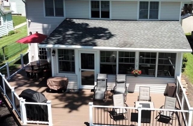 Chautauqua Lake Front Property - Short Walk to the Village of Bemus Point!