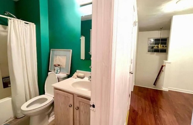 Cheerful 3 bed house with fast Wi-Fi & parking