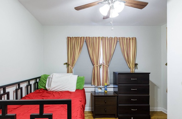 Cheerful 3-bedroom home in a lovely neighborhood
