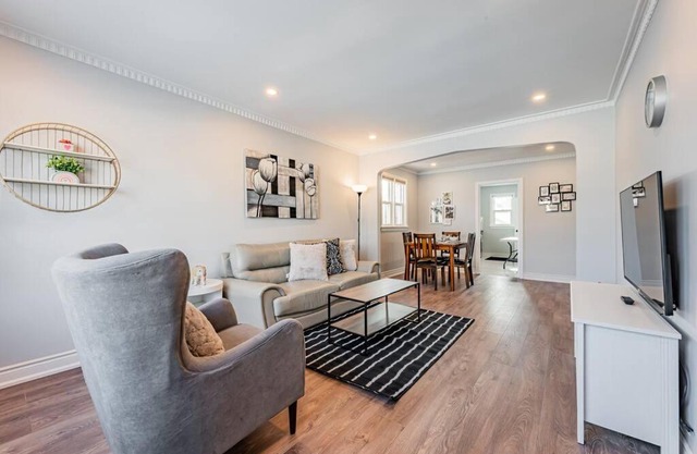Cheerful 3 Bedrooms Free Parking (Entire house)