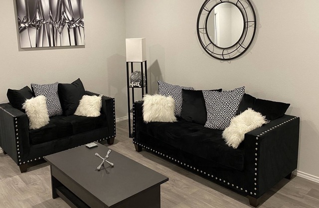Cheerful 4 Bedroom Home