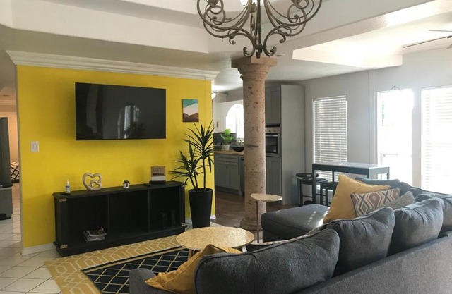 Cheerful 4 bedroom home with pool and BBQ area with 5th bedroom option