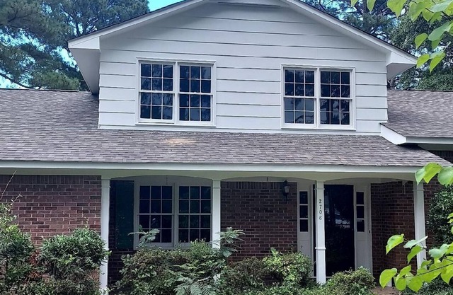Cheerful 5-Bedroom Cottage