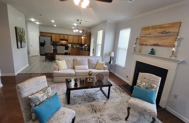 Cheerful 6BR between LSU & NOLA