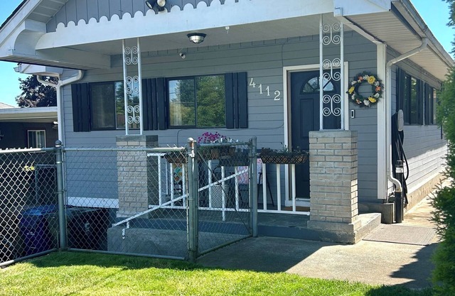 Cheerful Proctor Home in the Heart of the 253