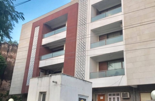 Fröhliche, geräumige private Wohnung in ★ Lage
