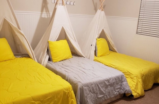 Cheerful Yellow 2-Bedroom Residential Home