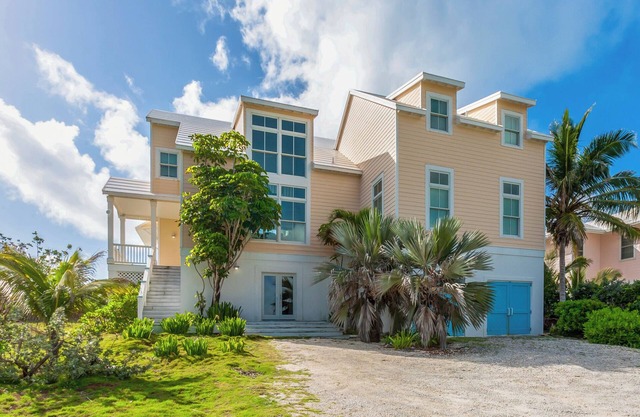Cheers - Your Perfect Beachfront Escape with Private Dock Slip Pool Ocean