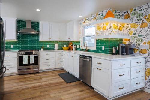Cheese Head Hideaway by Simple Life Rentals
