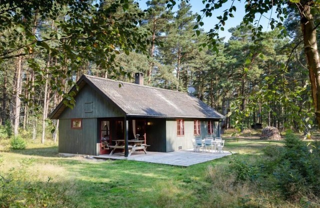 "Chenoa" - 200m from the sea by Interhome