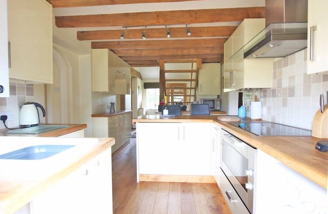 Checker Tree Oast - Atemberaubendes umgebautes Oast House zwischen Ashford und Tenterden