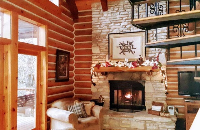Cherokee Mountain log Cabins