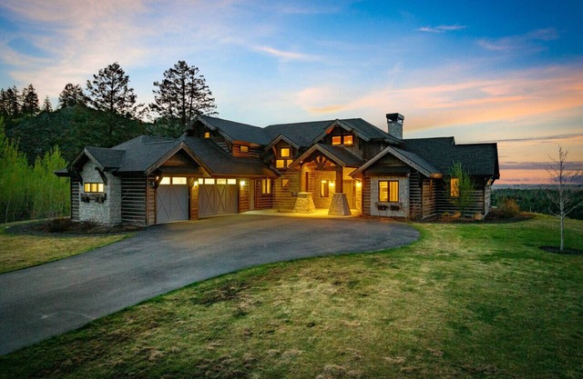 CherryButteLodge+AmazingViews!+HotTub&FirePit!