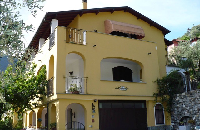 Haus der Kirsche 18km von Sanremo ..